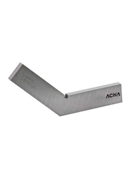 Escuadra Inox. de 135