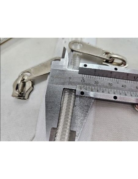 CREMALLERA CONTINUA NYLON 10MM BLANCA
