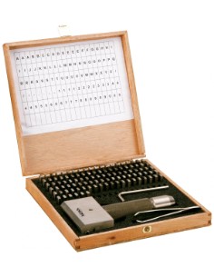 Estuche 100 caracteres intercambiables de golpe. Mango manual